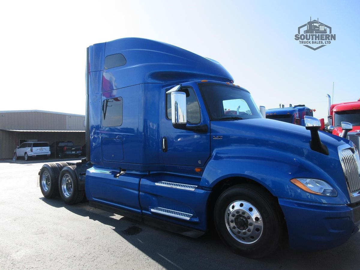 Used 2021 INTERNATIONAL LT