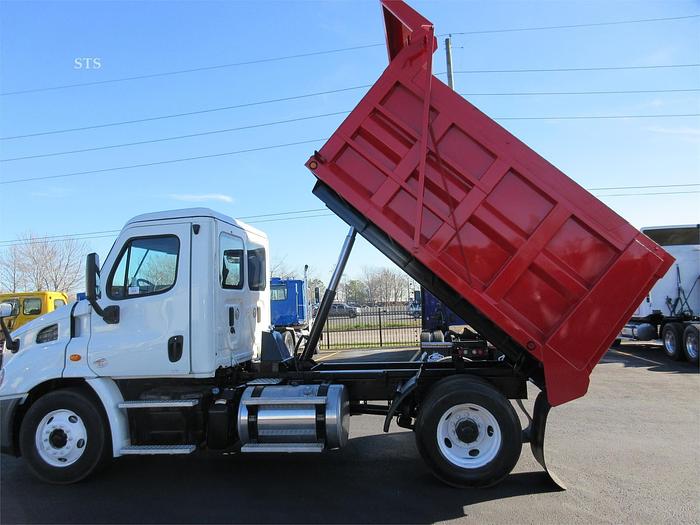 Used 2016 FREIGHTLINER CASCADIA 113