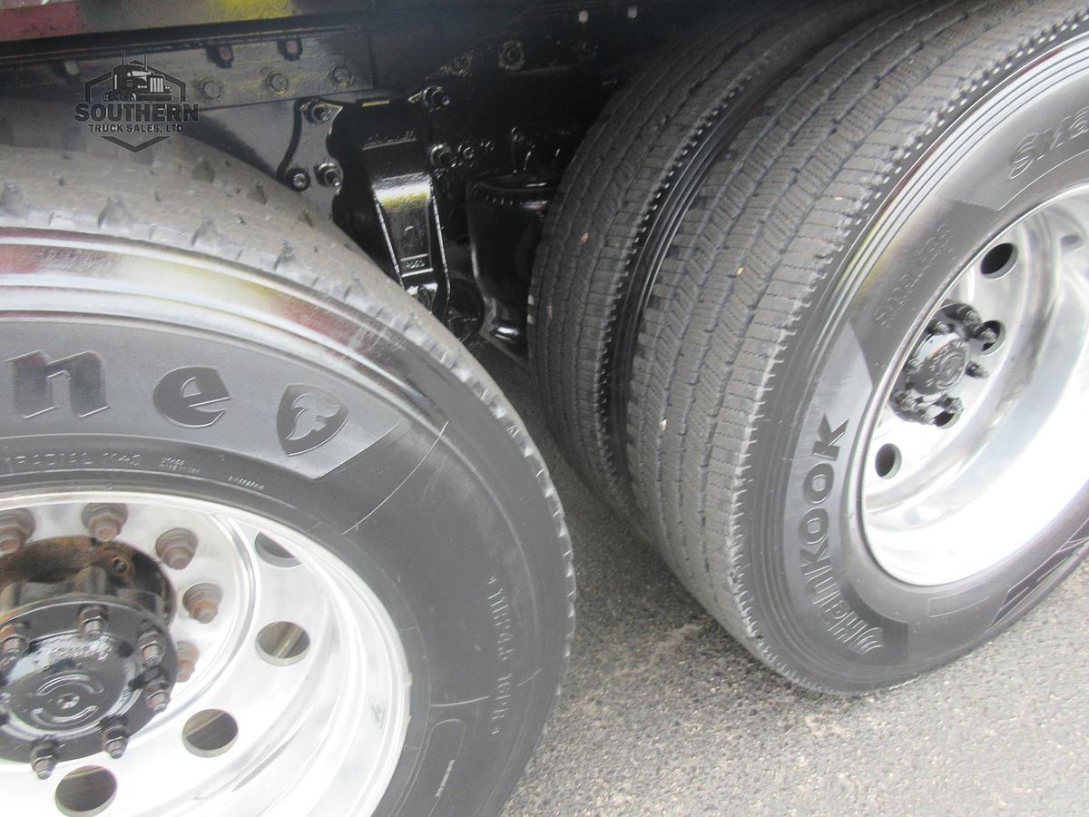 Used 2019 FREIGHTLINER CORONADO 122 SD