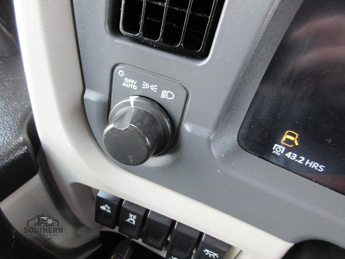 Used 2025 PETERBILT 567