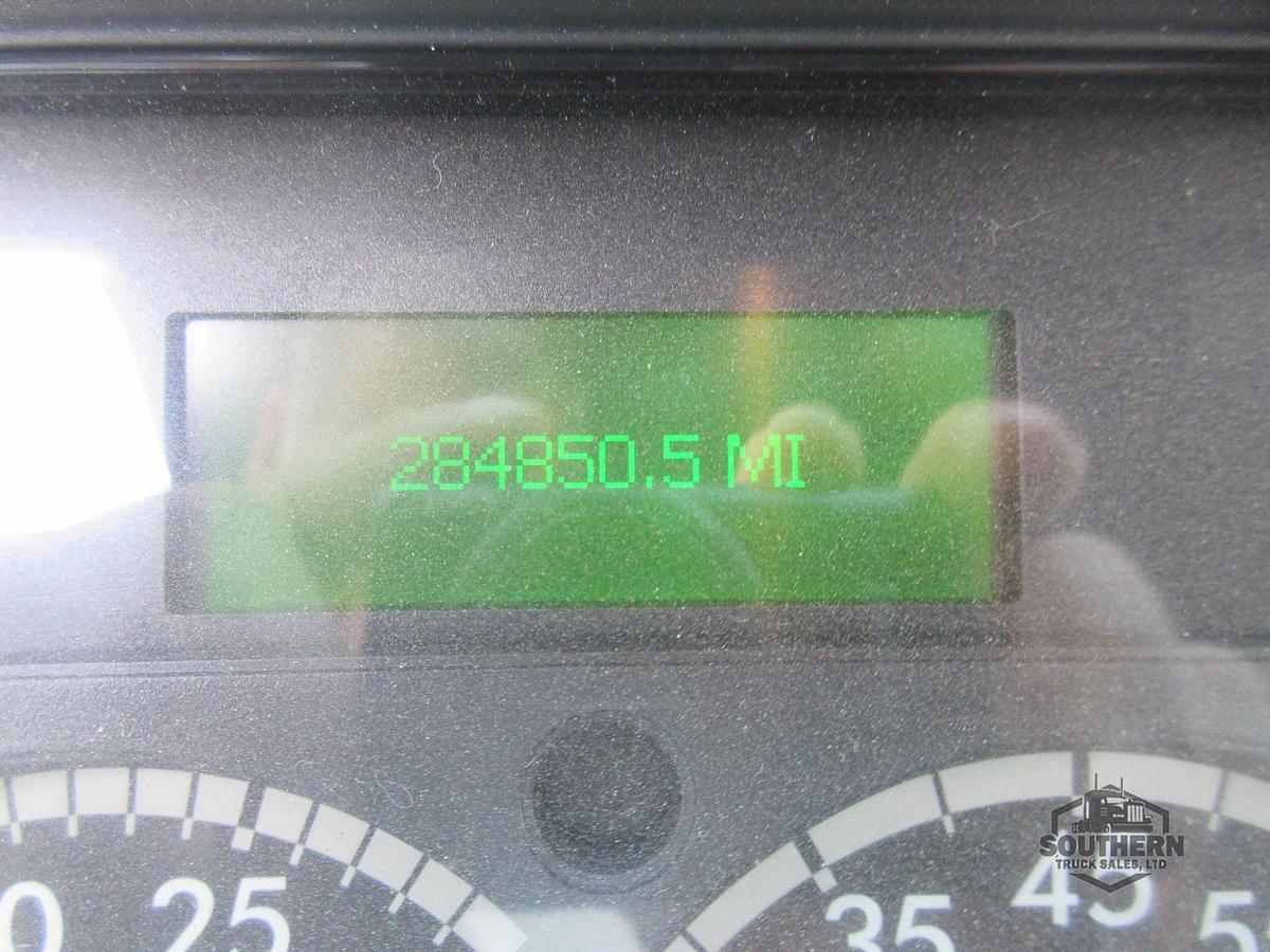 Used 2018 FREIGHTLINER CASCADIA 113