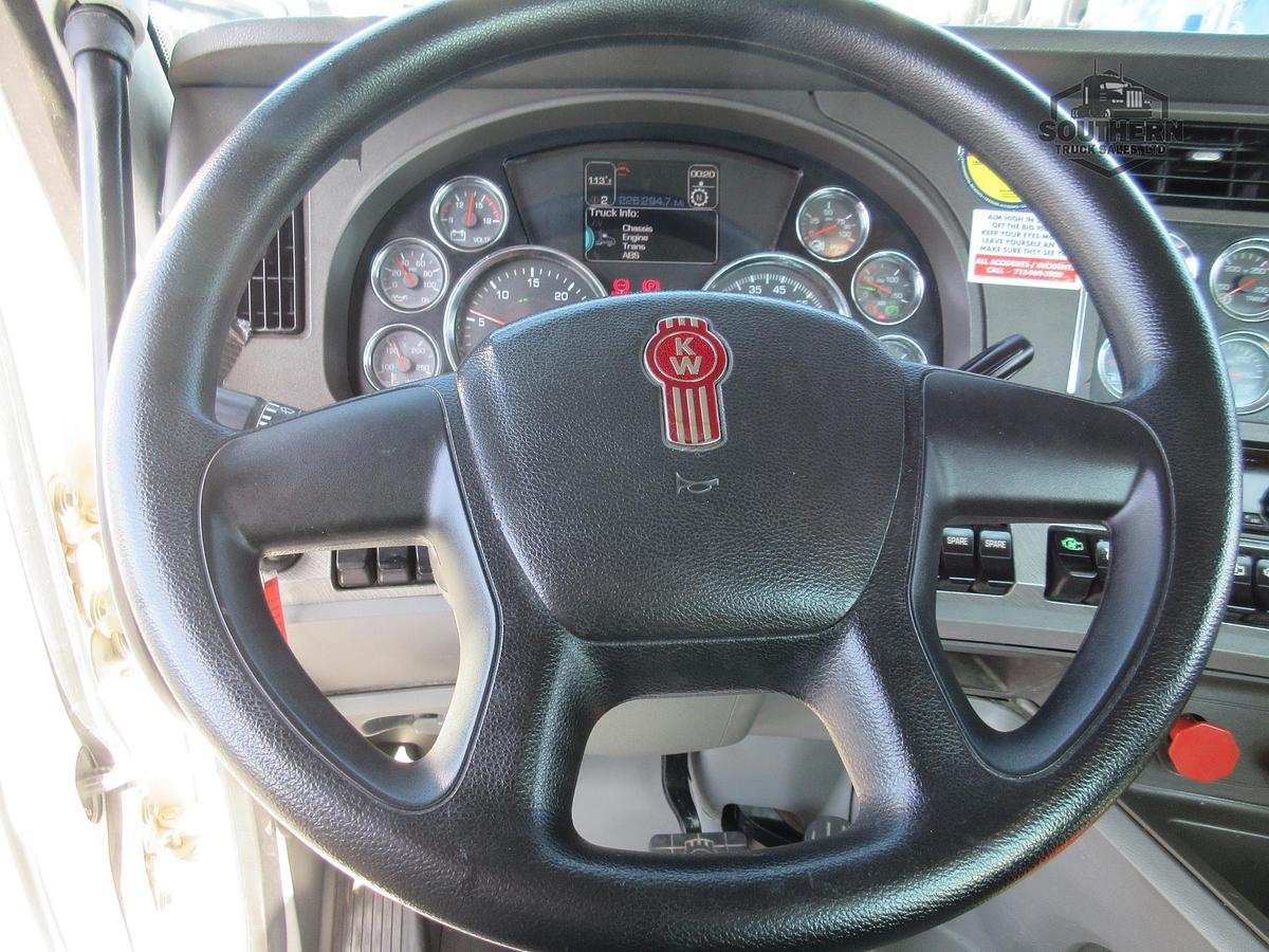 Used 2016 KENWORTH T880