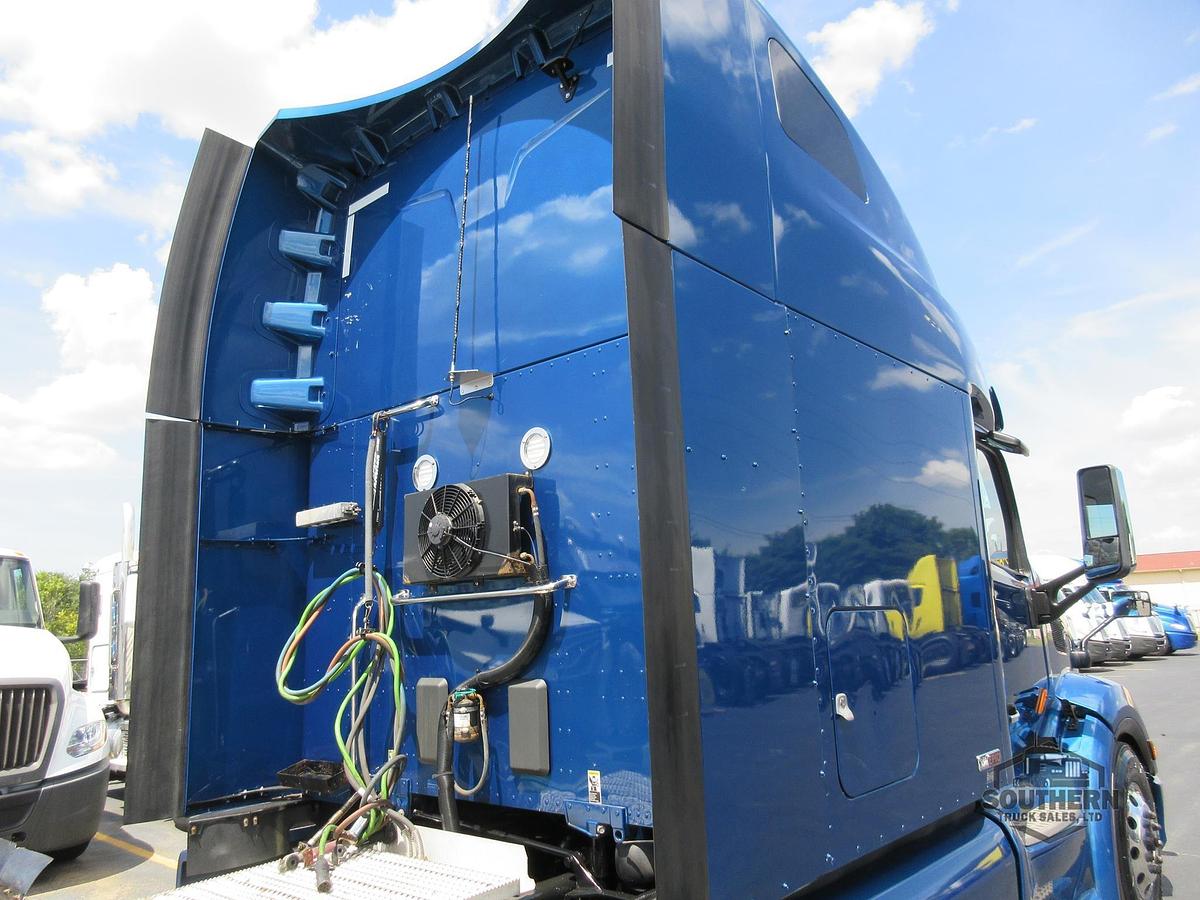 Used 2021 PETERBILT 579
