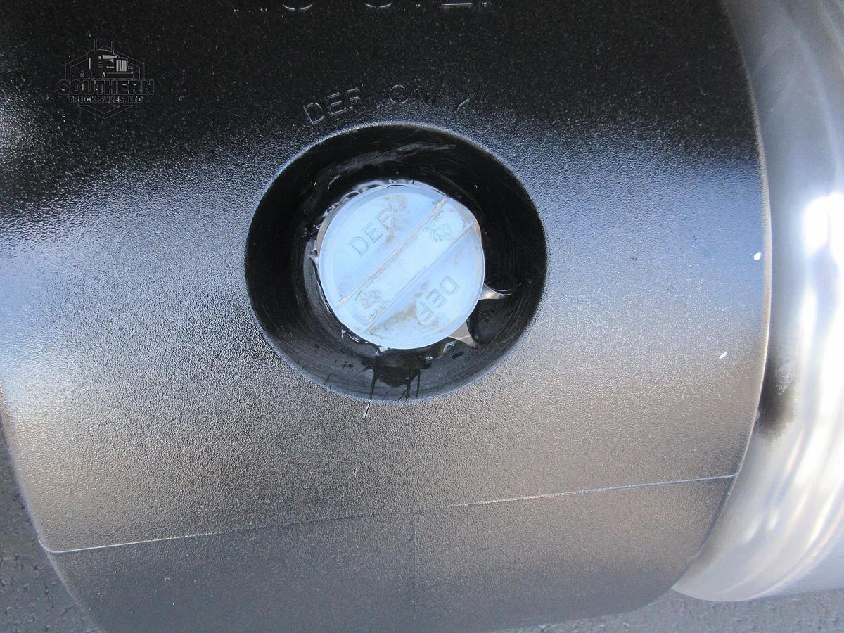 Used 2023 PETERBILT 567