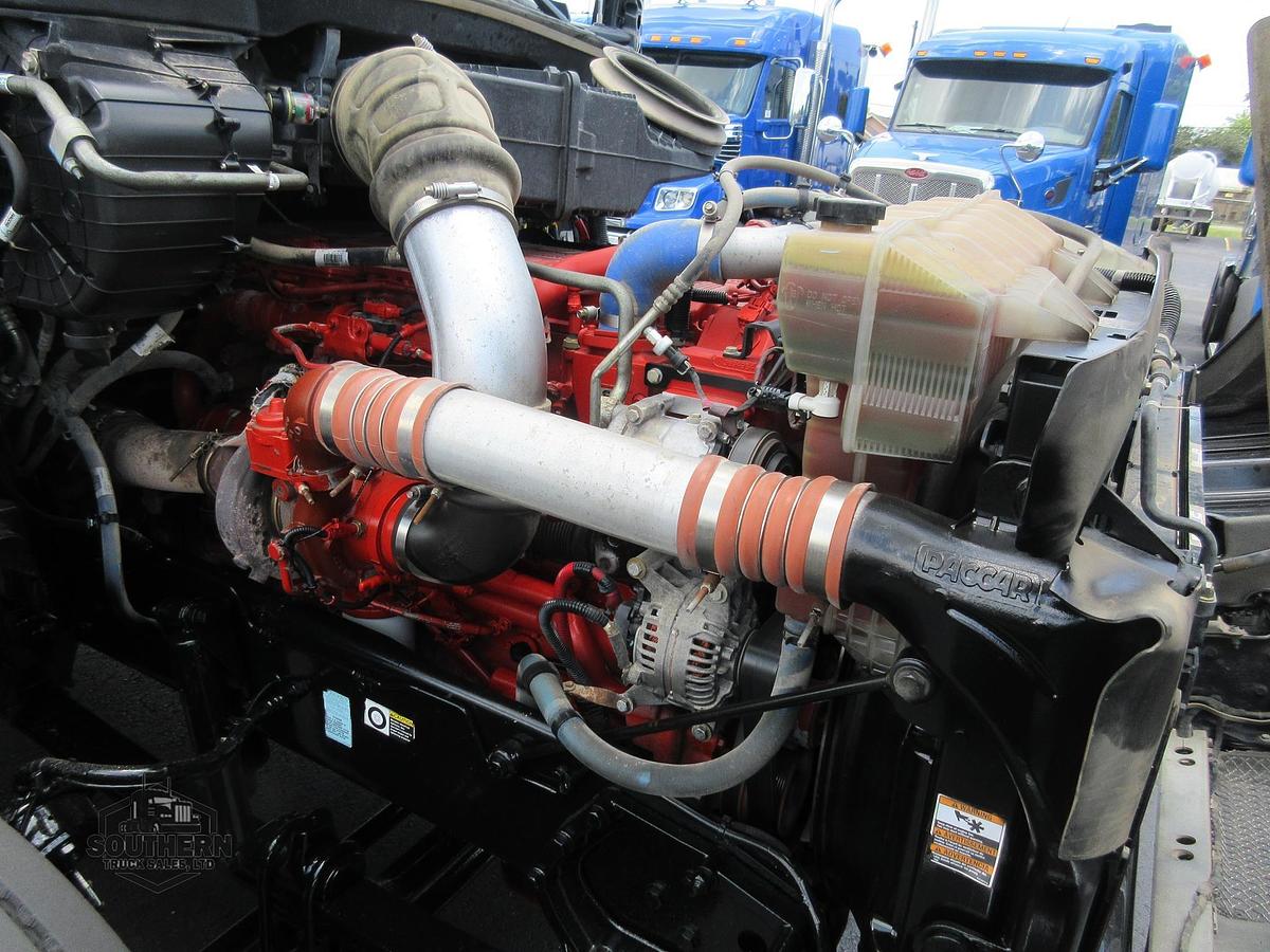 Used 2023 KENWORTH T880