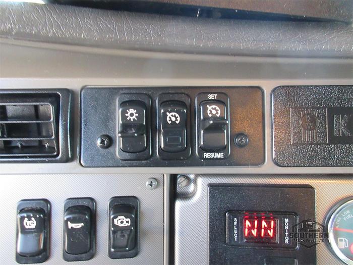 Used 2021 KENWORTH T270