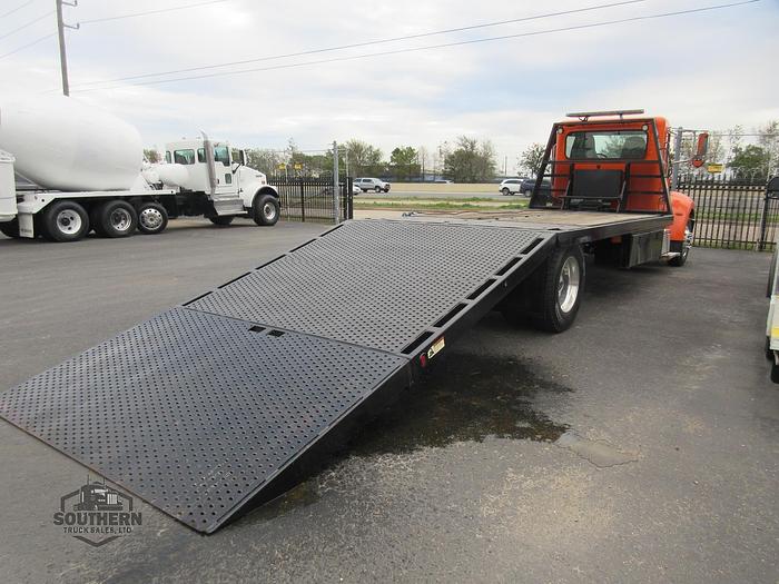 Used 2018 PETERBILT 337