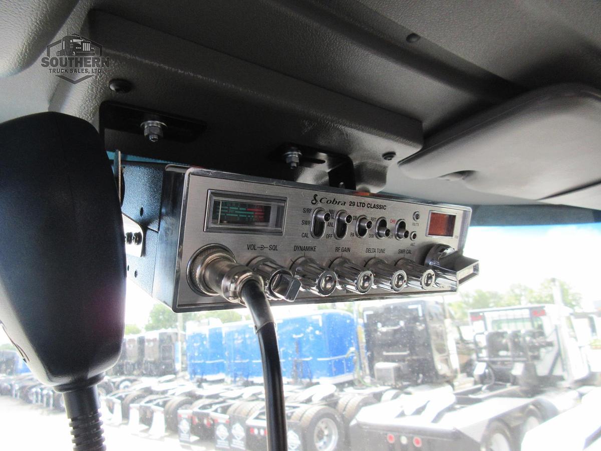 Used 2025 PETERBILT 567