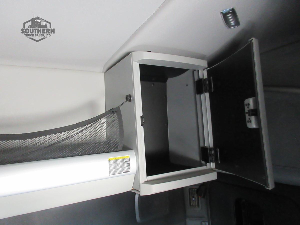 Used 2023 KENWORTH T880