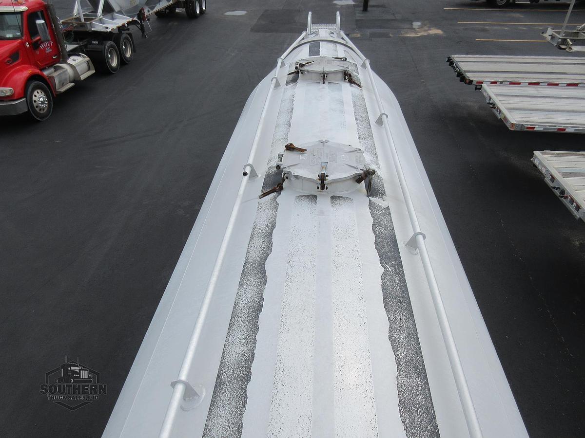 Used 2010 POLAR Tandem Axle