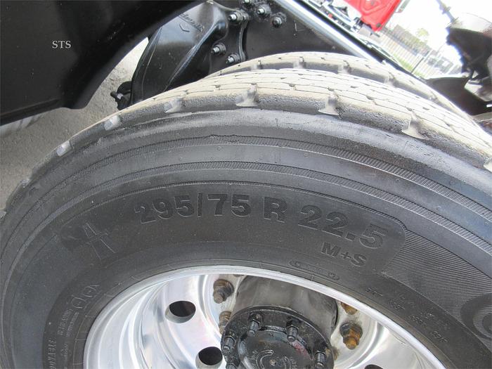 Used 2019 FREIGHTLINER CASCADIA 126