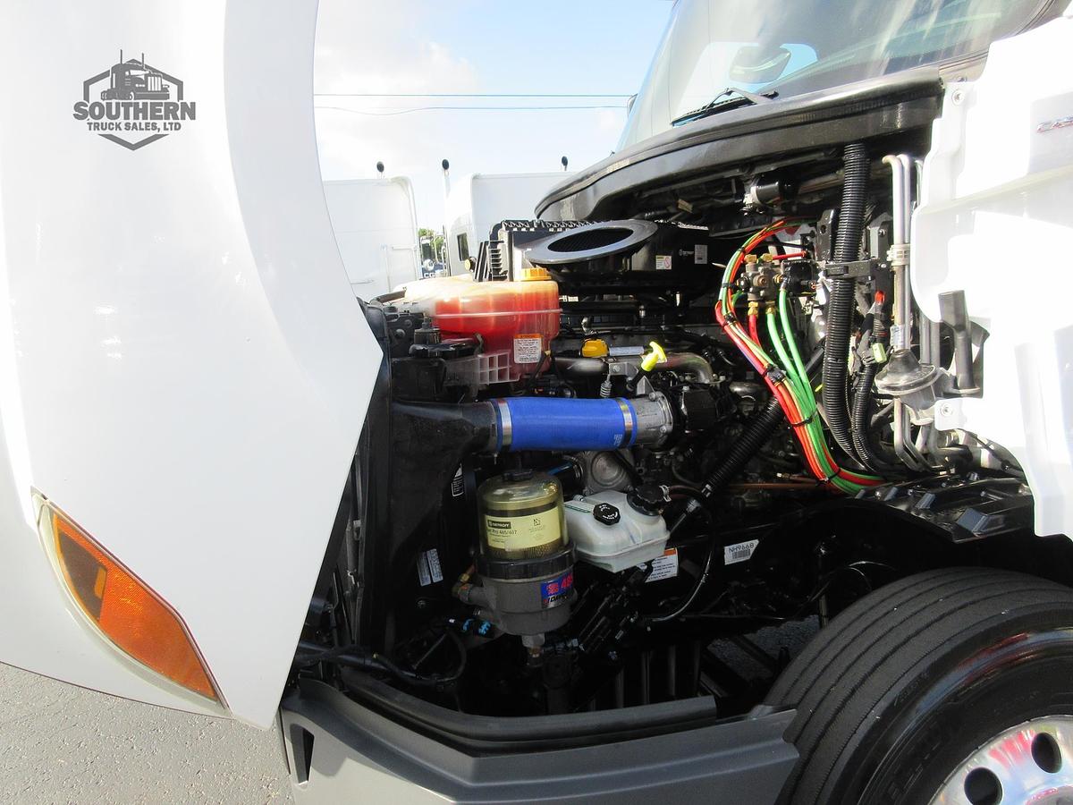 Used 2022 FREIGHTLINER CASCADIA 116