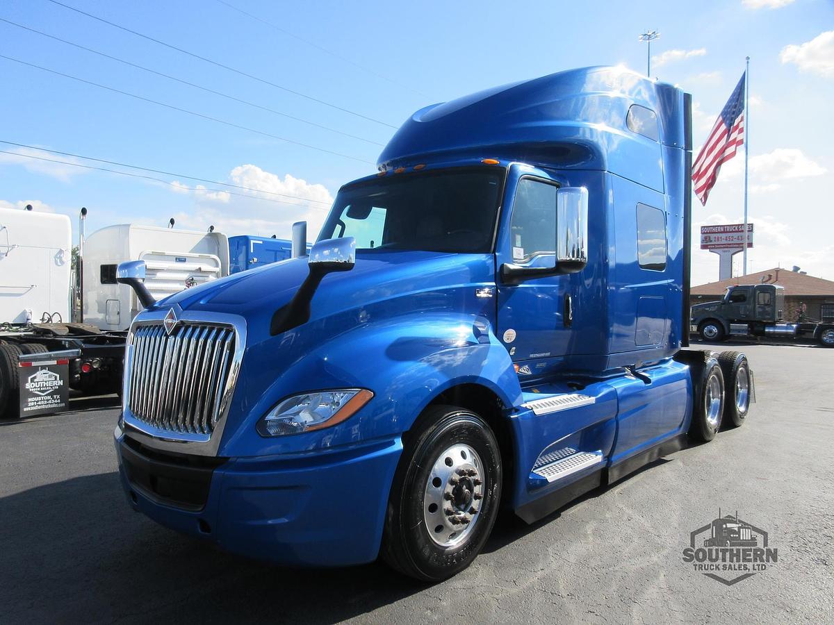Used 2021 INTERNATIONAL LT