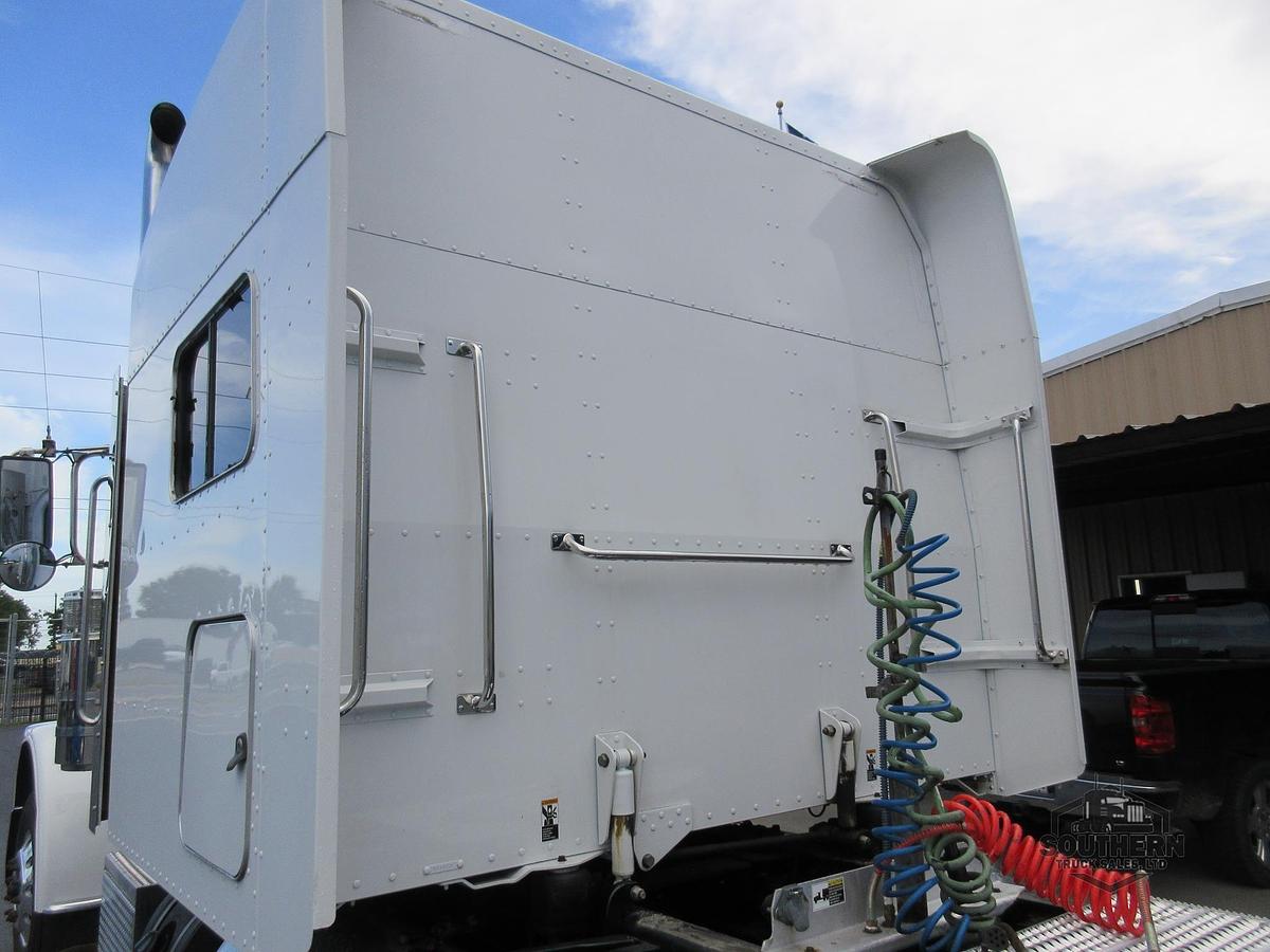 Used 2020 PETERBILT 389