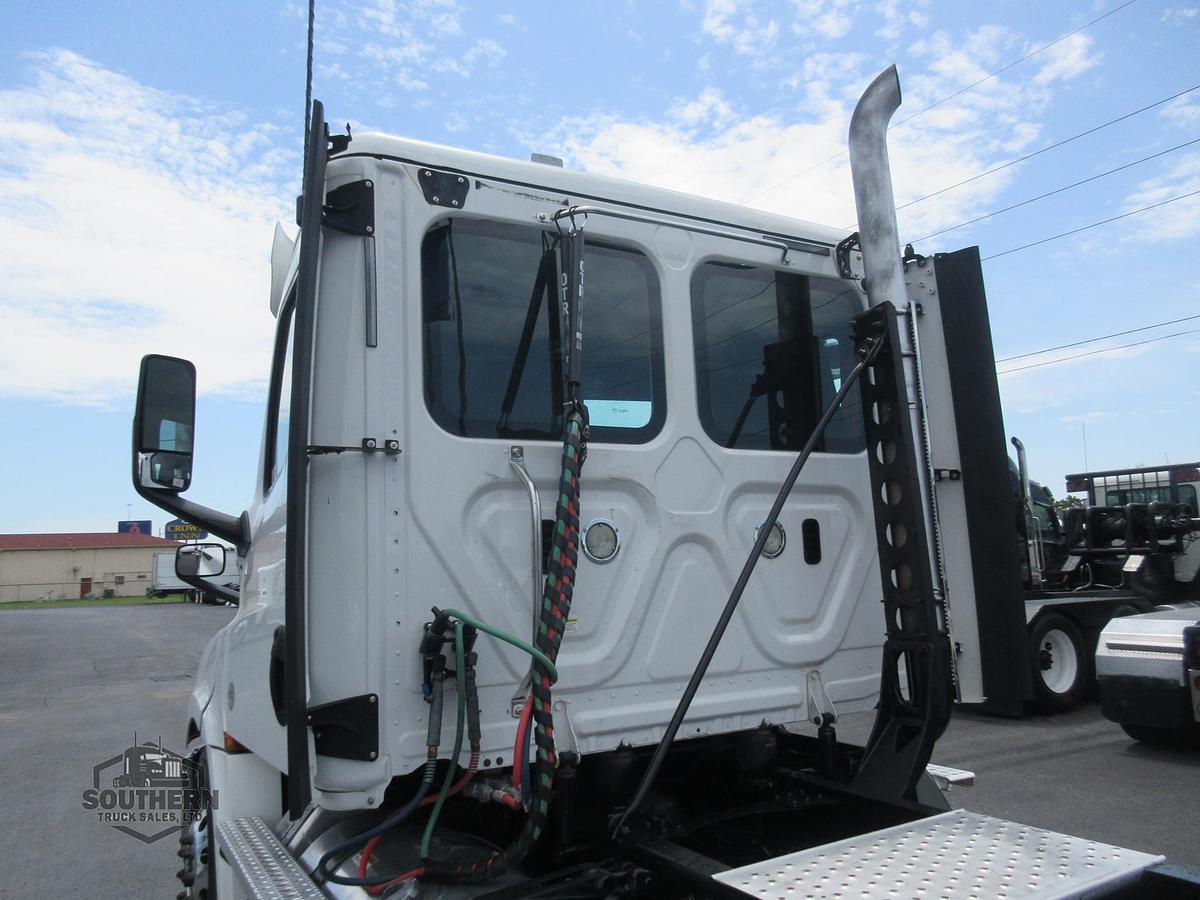 Used 2019 FREIGHTLINER CASCADIA 126