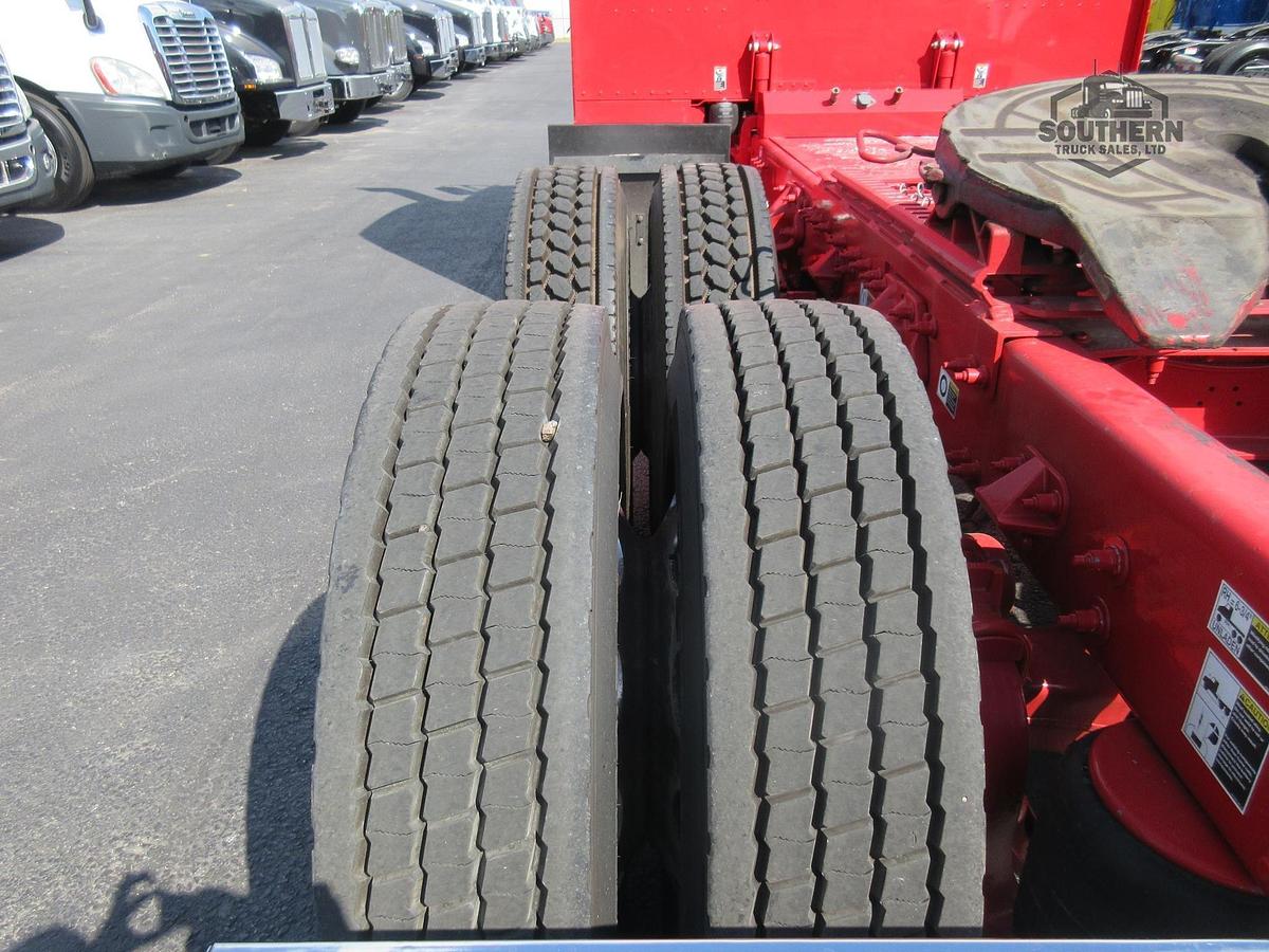 Used 2022 PETERBILT 389