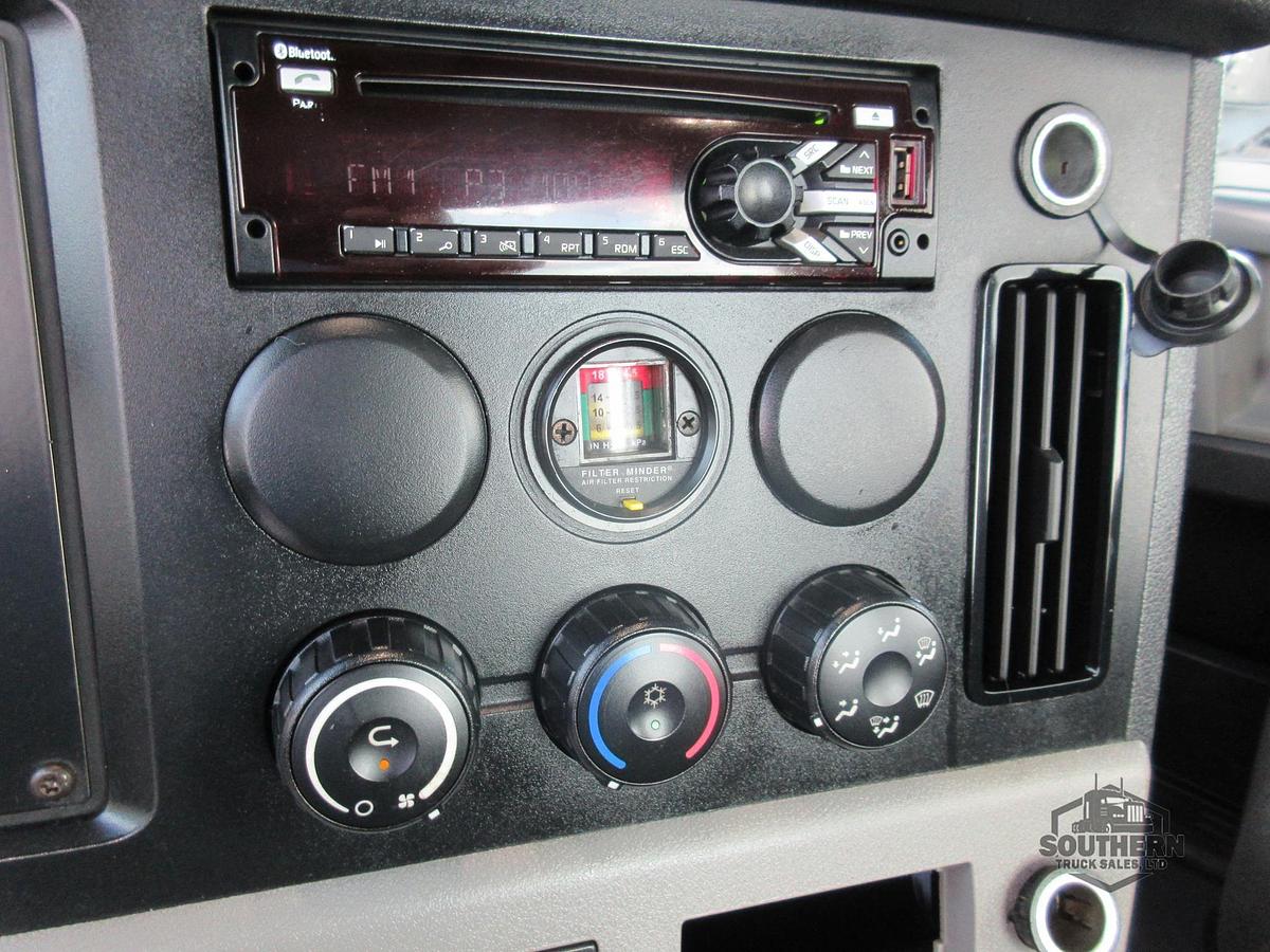 Used 2021 FREIGHTLINER CASCADIA 116