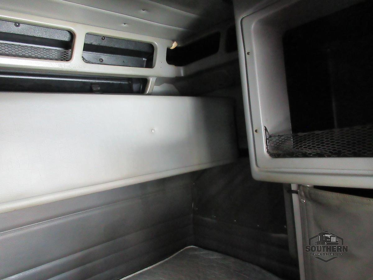 Used 2020 PETERBILT 389