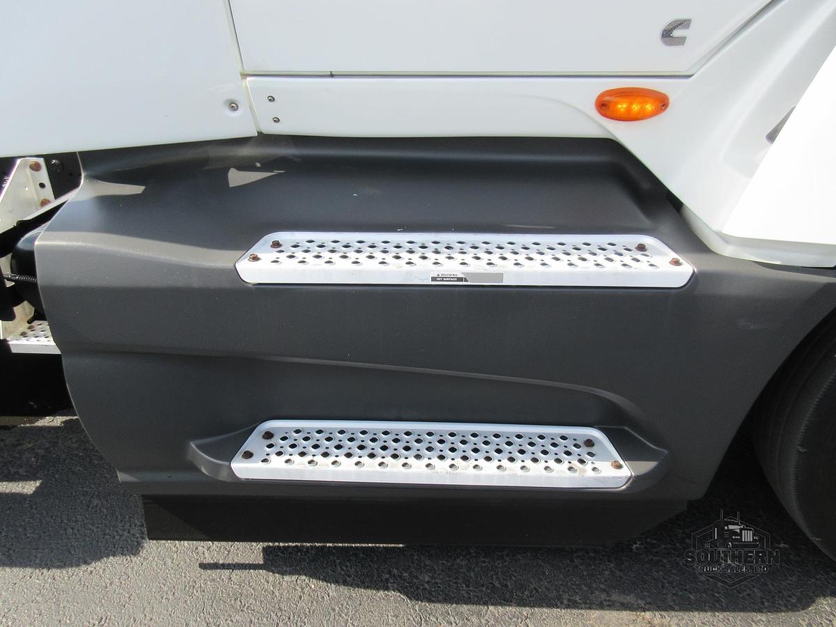 Used 2022 INTERNATIONAL LT