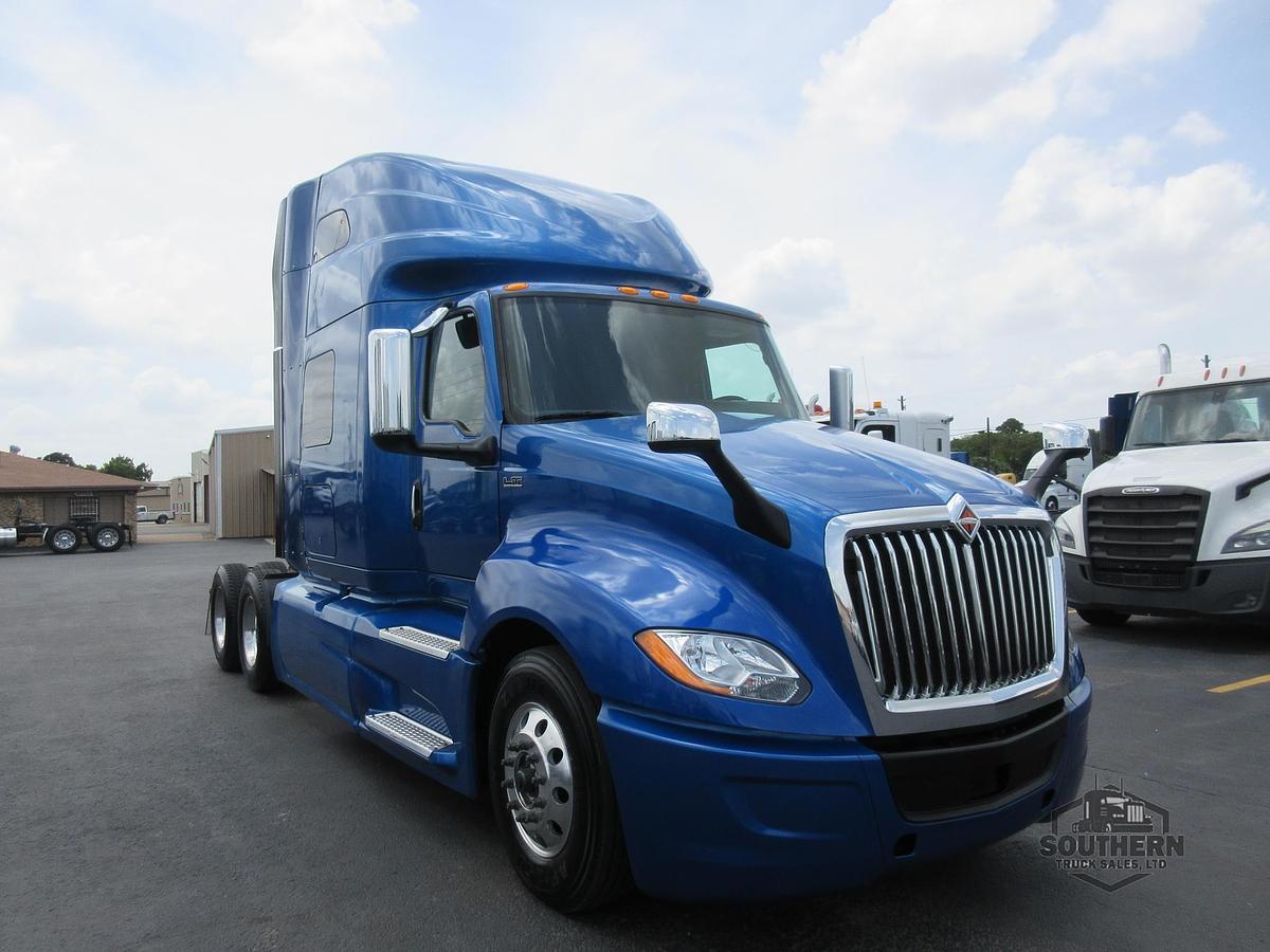 Used 2021 INTERNATIONAL LT