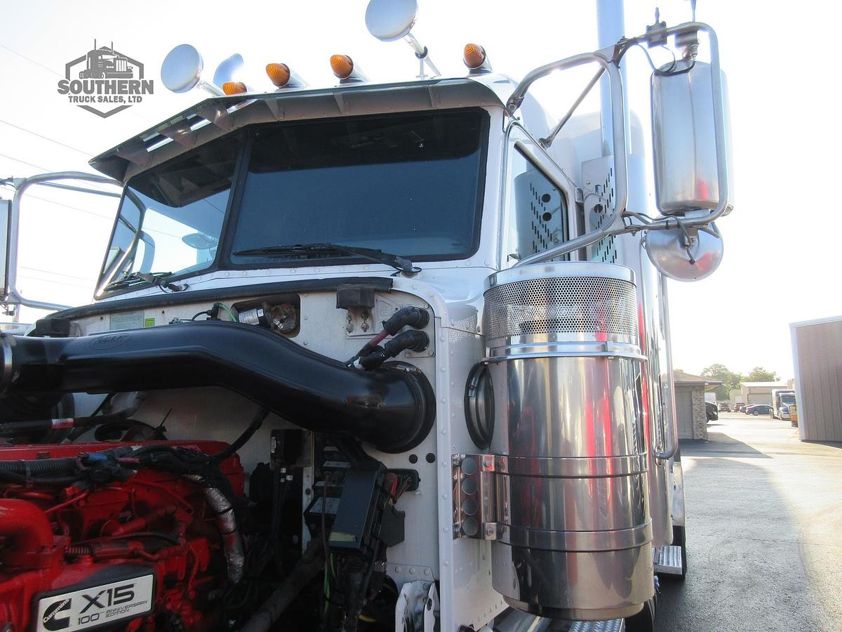 Used 2020 PETERBILT 389