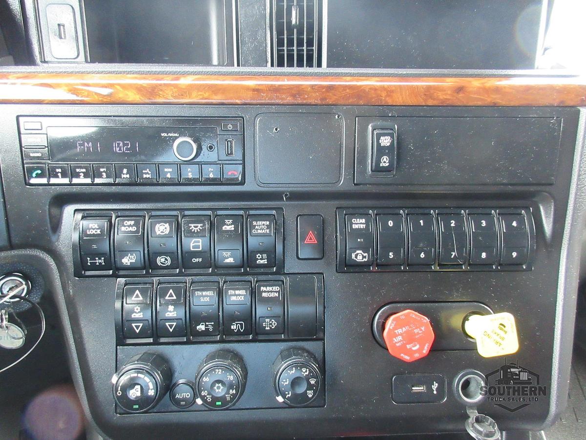 Used 2021 INTERNATIONAL LT