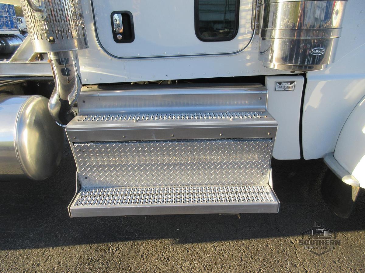 Used 2020 PETERBILT 389