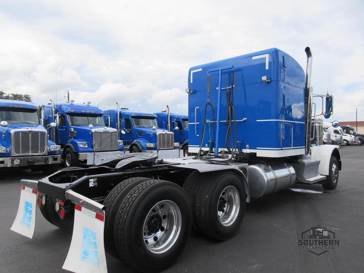 Used 2019 PETERBILT 389