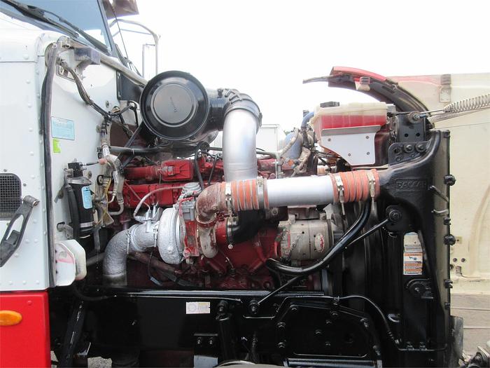 Used 2013 PETERBILT 365