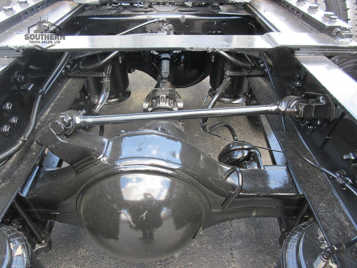 Used 2018 FREIGHTLINER CASCADIA 125