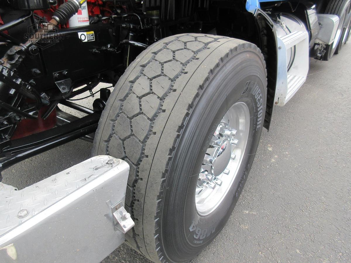 Used 2020 PETERBILT 567