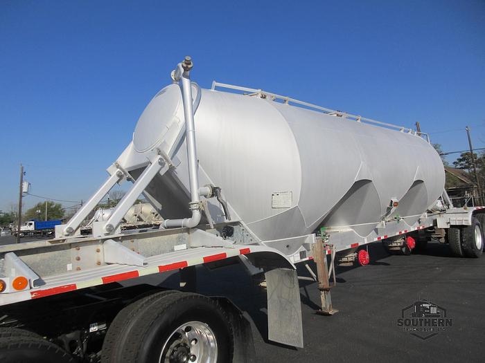 Used 2011 POLAR 41 ft