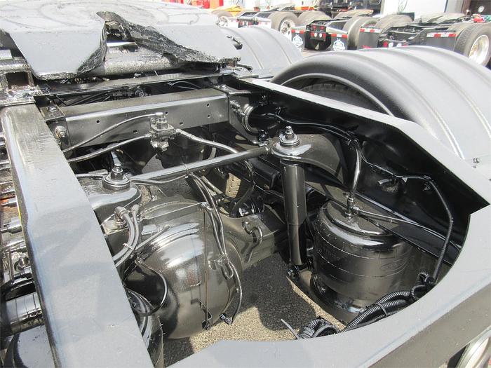 Used 2015 PETERBILT 389