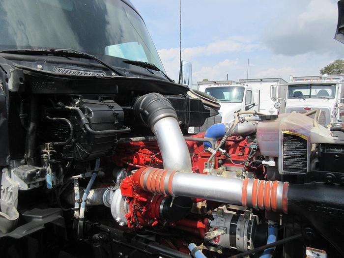 Used 2021 KENWORTH T880