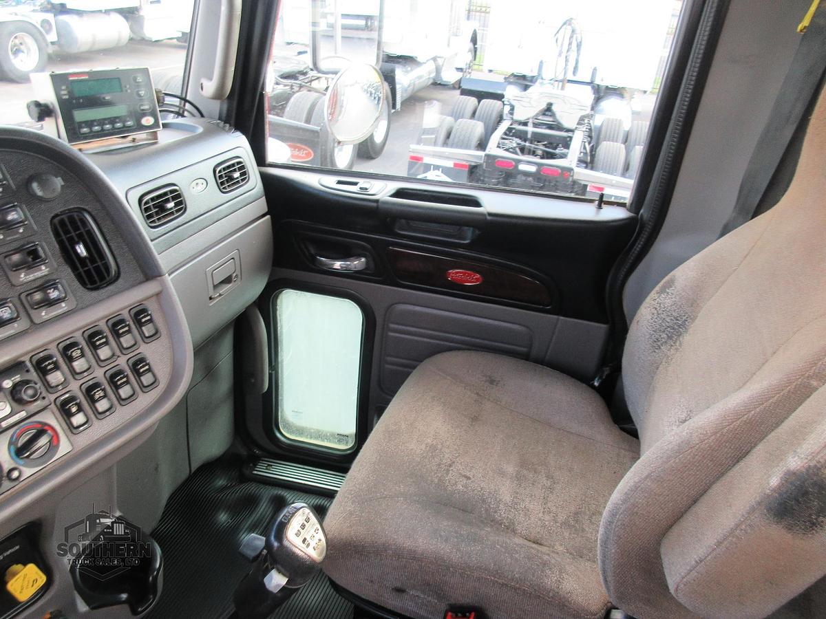 Used 2021 PETERBILT 389