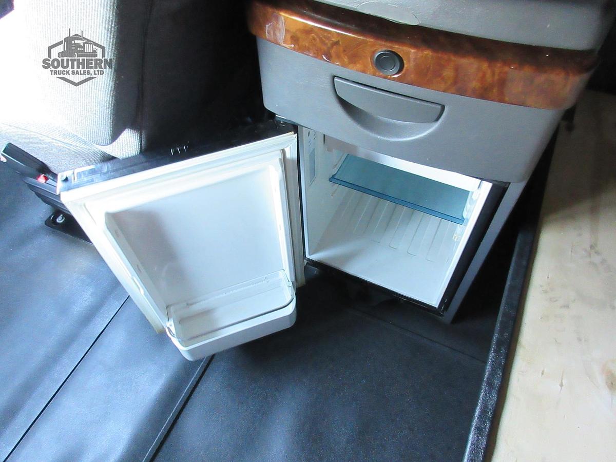Used 2021 INTERNATIONAL LT