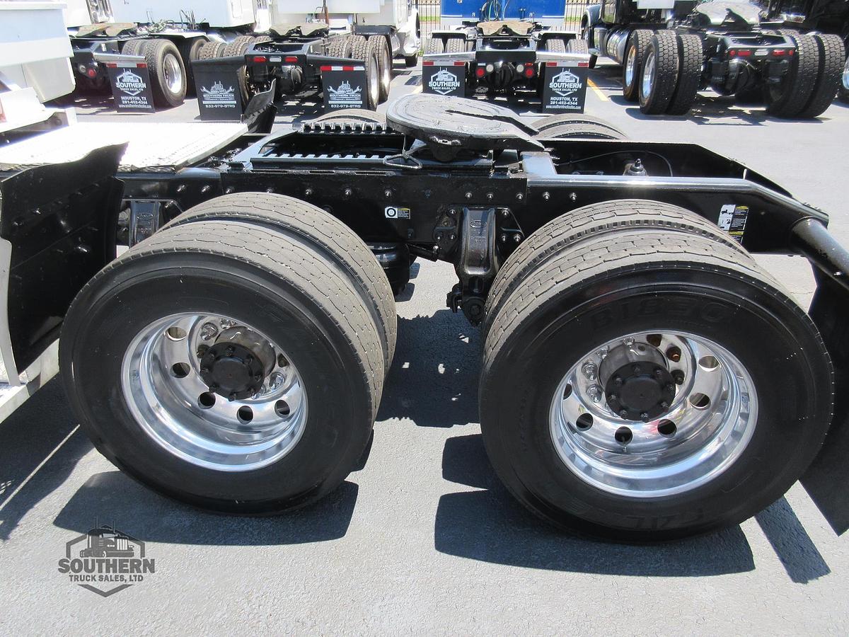 Used 2020 PETERBILT 389