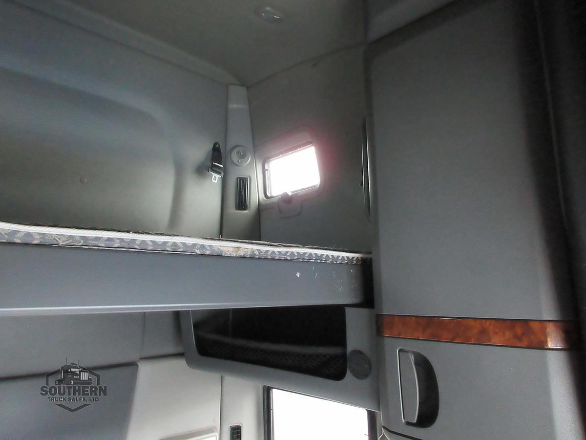 Used 2021 INTERNATIONAL LT