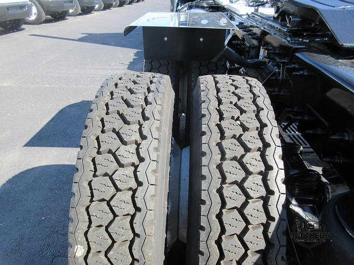 Used 2024 PETERBILT 389