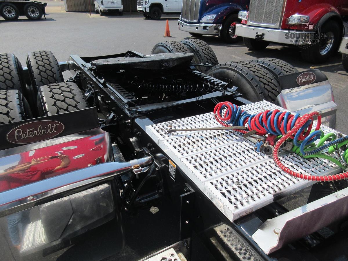 Used 2021 PETERBILT 389