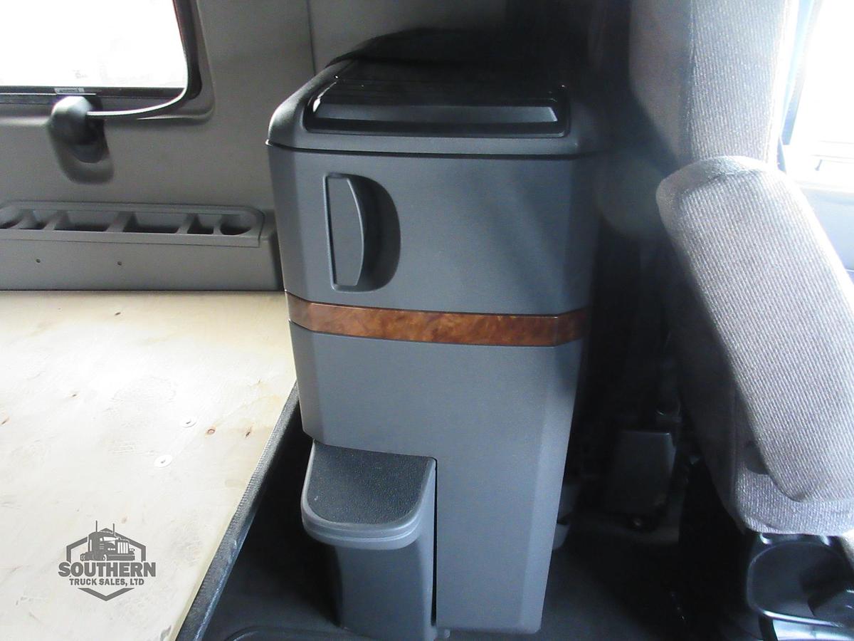 Used 2021 INTERNATIONAL LT