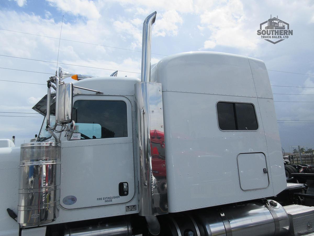 Used 2019 PETERBILT 389