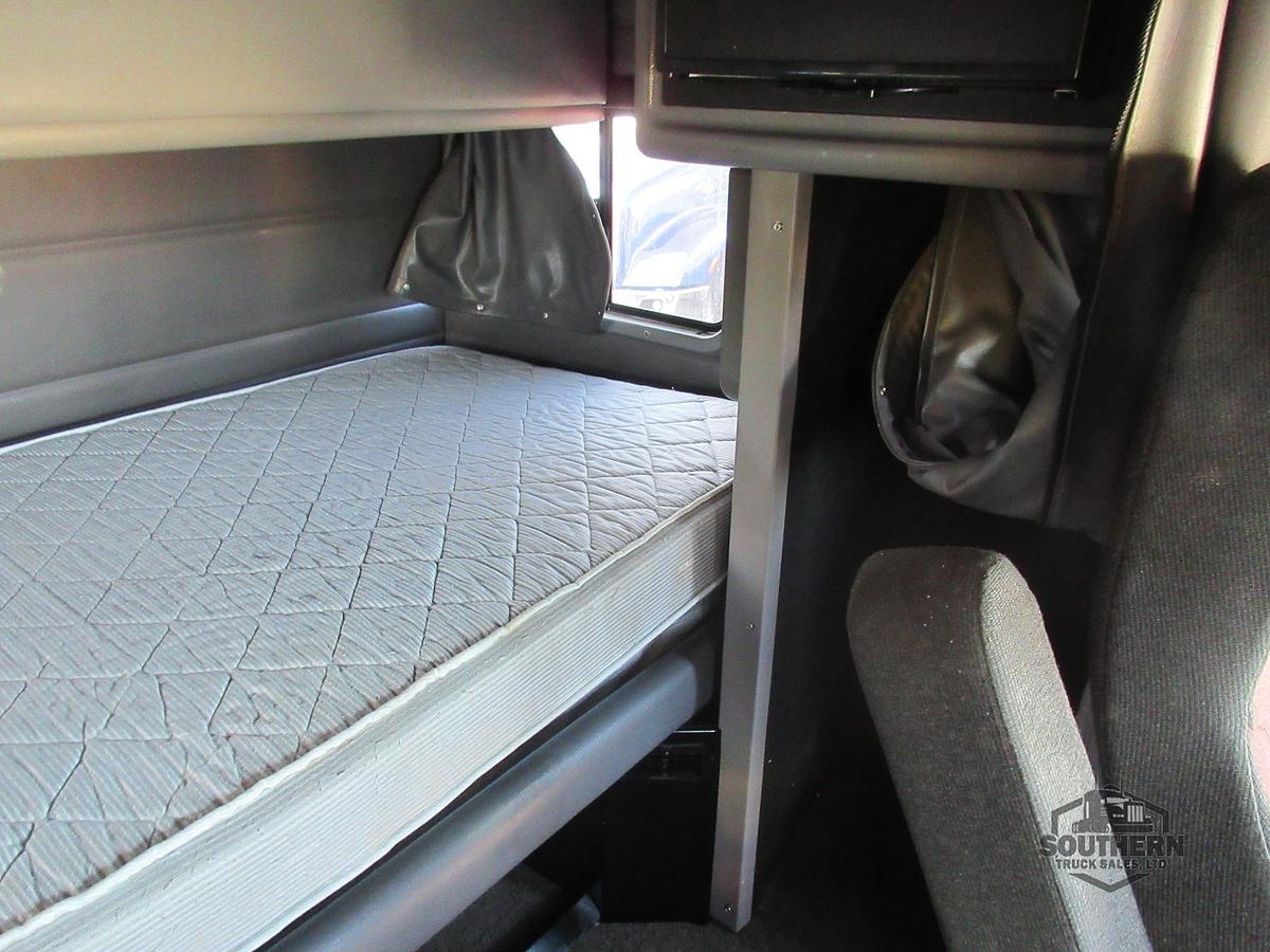 Used 2020 PETERBILT 389