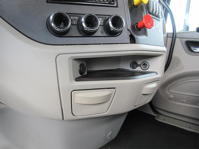 Used 2020 PETERBILT 567