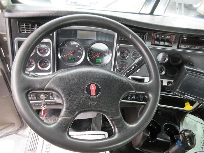 Used 2015 KENWORTH W900