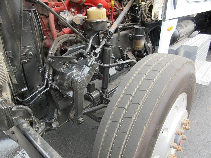 Used 2015 PETERBILT 365