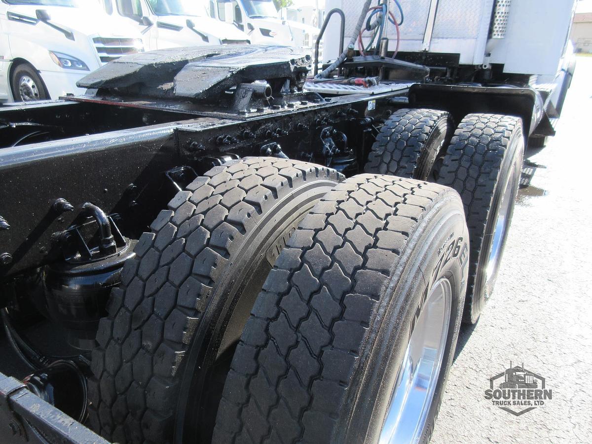 Used 2020 KENWORTH T880