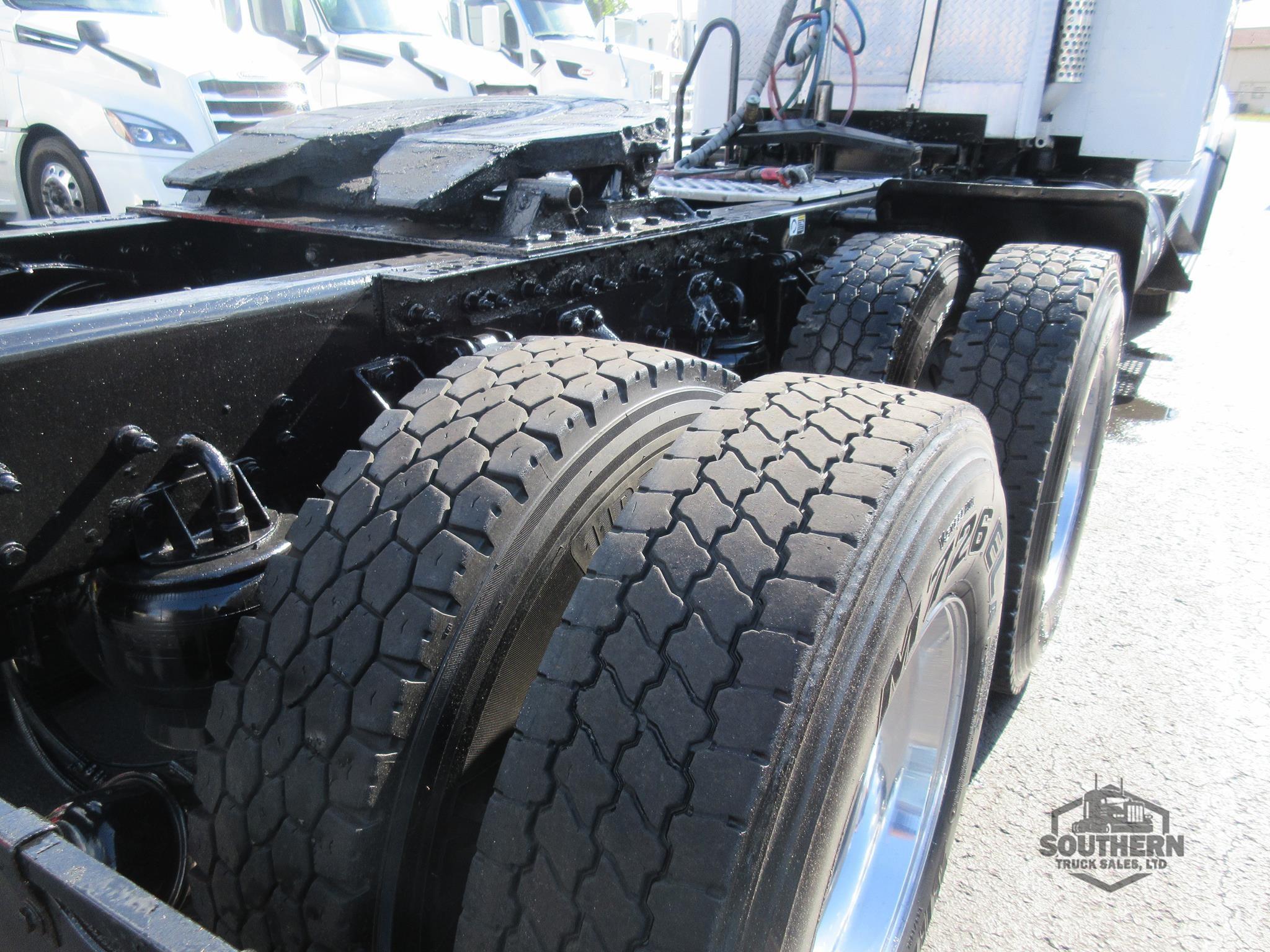 Used 2020 KENWORTH T880
