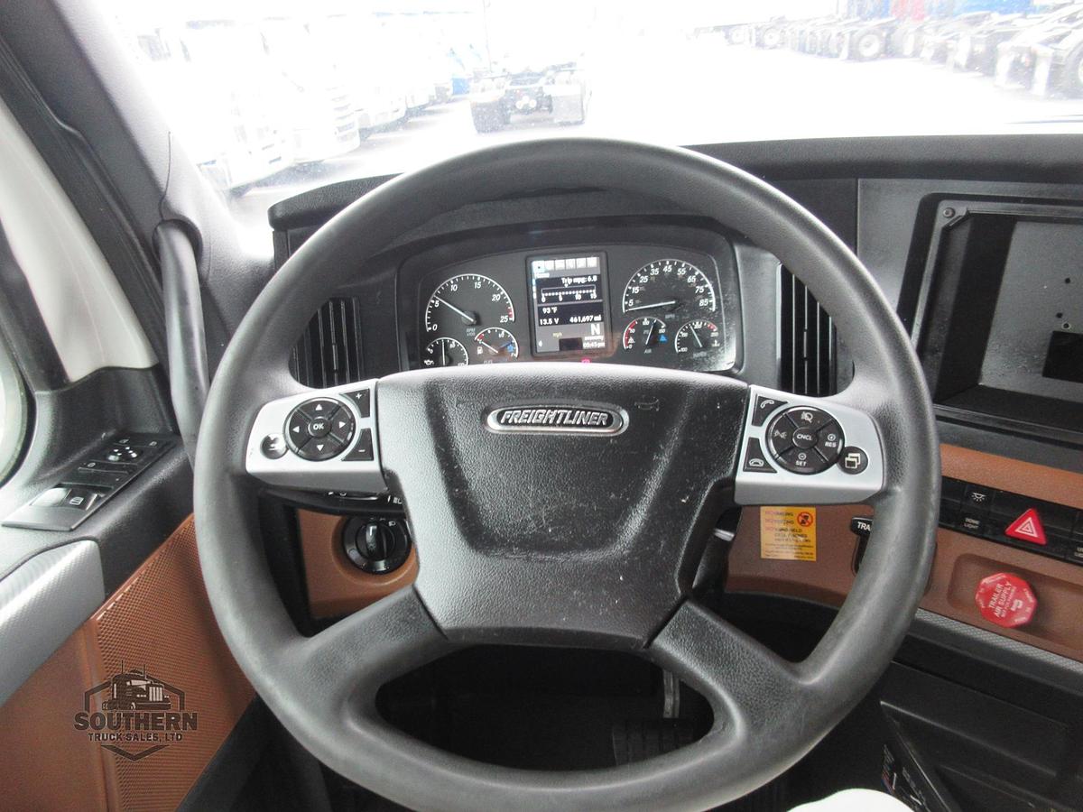 Used 2020 FREIGHTLINER CASCADIA 126