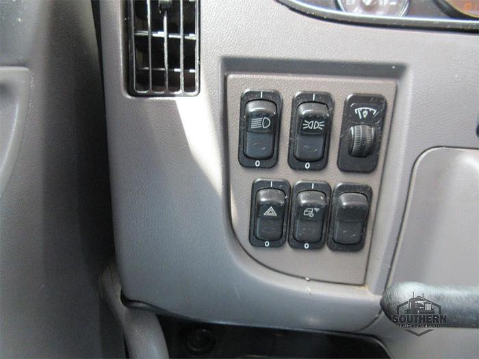 Used 2018 PETERBILT 337